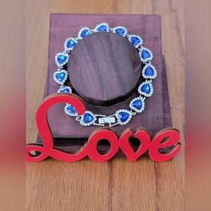 Elegant Blue Heart Bracelet with Silver Detailing